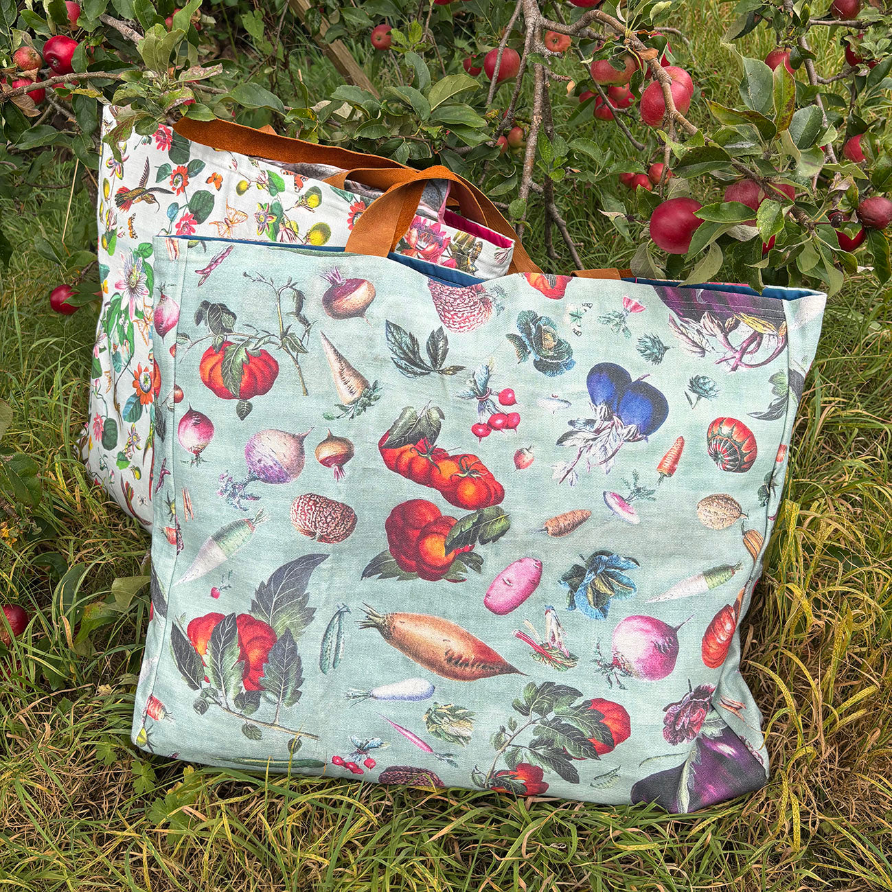 hummingbird beach/laundry bag