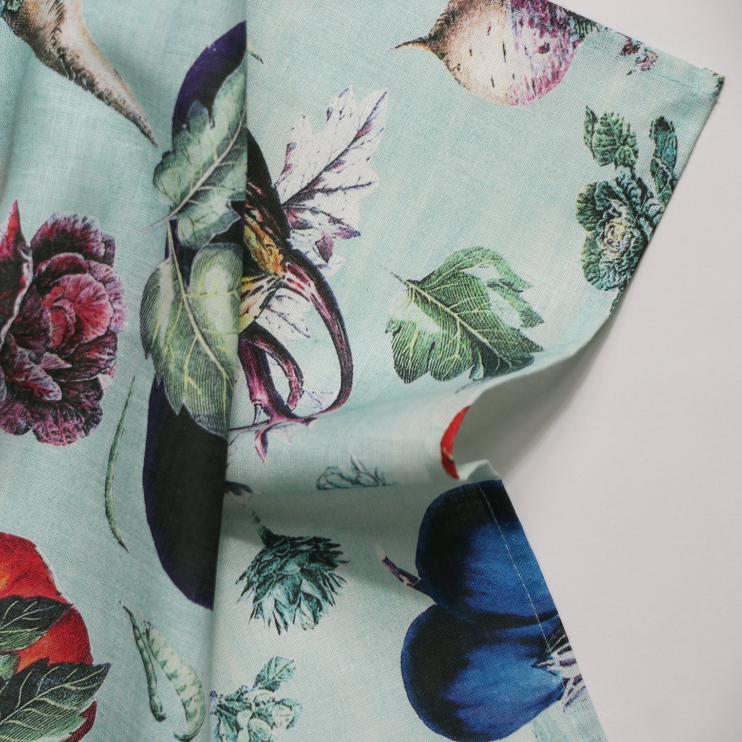 aubergine napkin close up